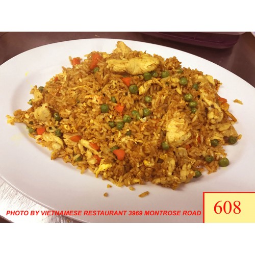 608. CƠM CHIÊN GÀ CÀ RI - CHICKEN CURRY FRIED RICE ( CHICKEN BREAST, PEAS, CARROTS, EGG)